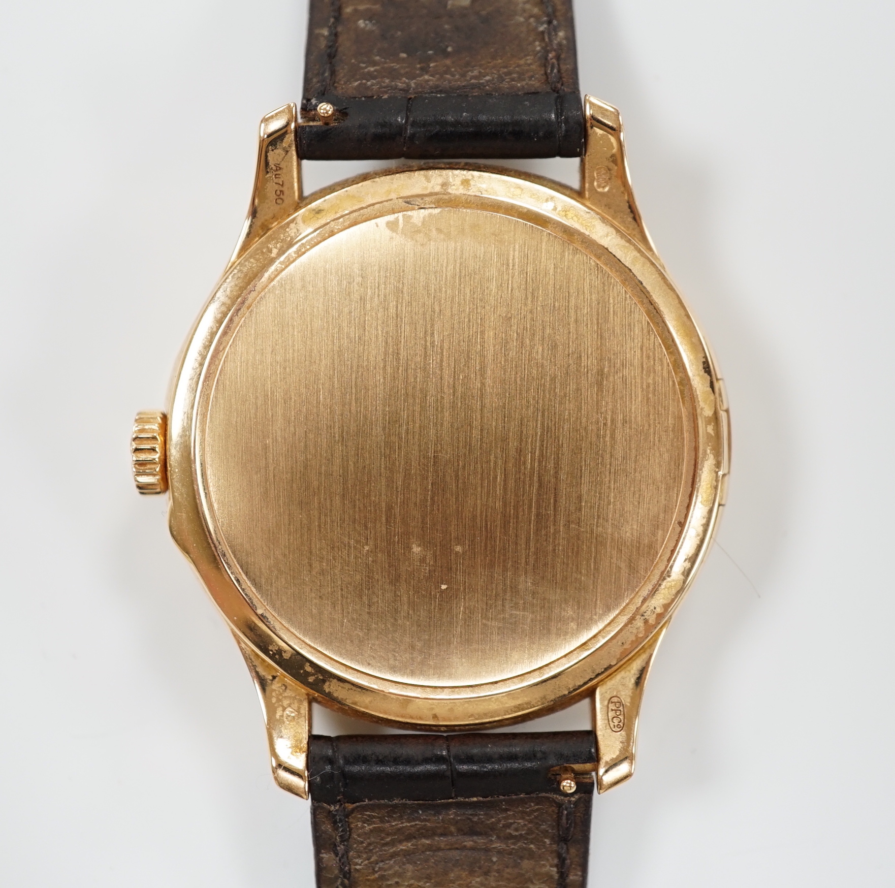 A gentleman's 2015 18ct gold Patek Philippe Calatrava automatic wrist watch, on a Patek Philippe leather strap with 18ct gold Patek Philippe buckle, ref. 5227R-001, movement 5842713/6028987, movement c.324 S C, case diam